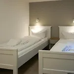 Haus Am Dorfteich App 4 דירה *